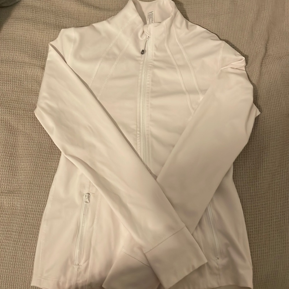 Define jacket DUPE